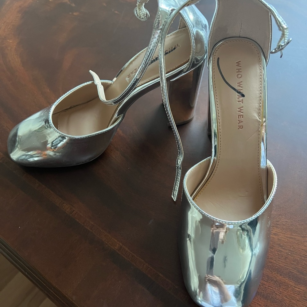 Who What Wear Metallic Silver Heels